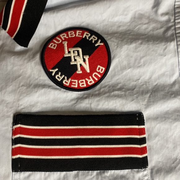 Burberry - Picture 3 of 7